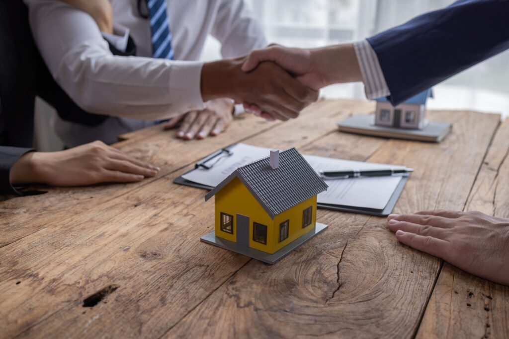 handshake real estate brokerage agent deliver a sa 2025 02 22 16 15 37 utc